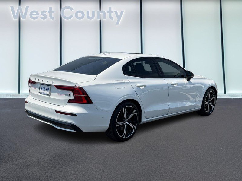 Used 2024 Volvo S60 B5 Plus AWD/4WD image 4