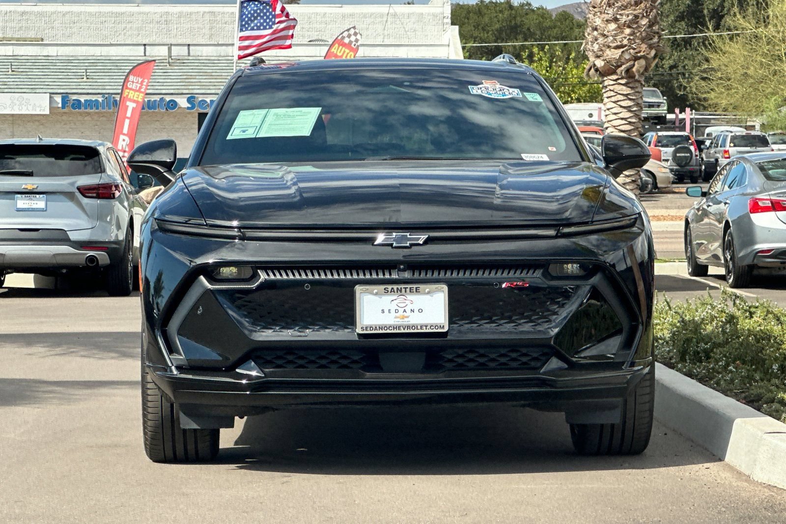 Used 2024 Chevrolet Equinox EV RS FWD image 9