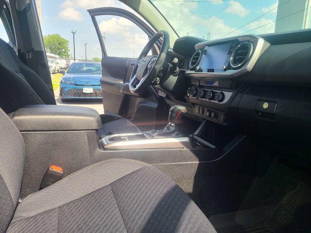 Used 2023 Toyota Tacoma 4x4 Double Cab w/ Trail Edition image 17