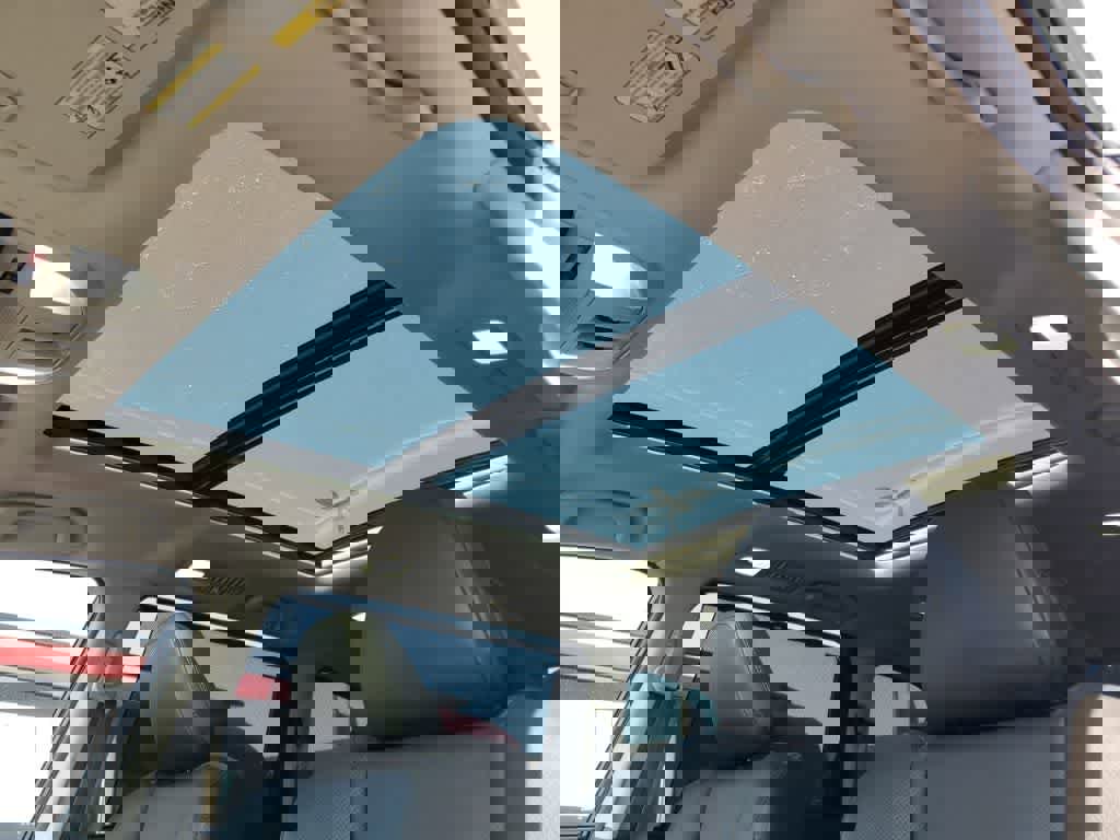 Used 2023 Subaru Ascent Touring image 4