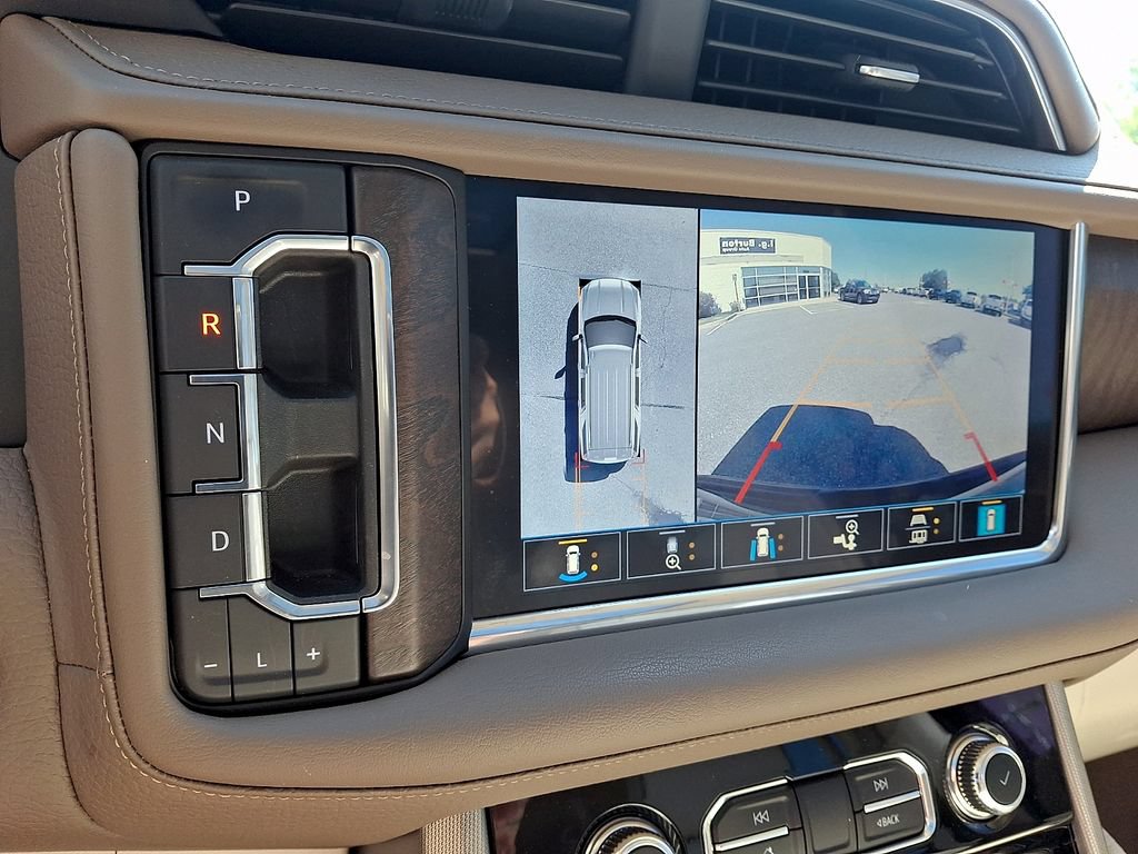 Used 2021 GMC Yukon Denali w/ Denali Premium Package AWD/4WD image 19