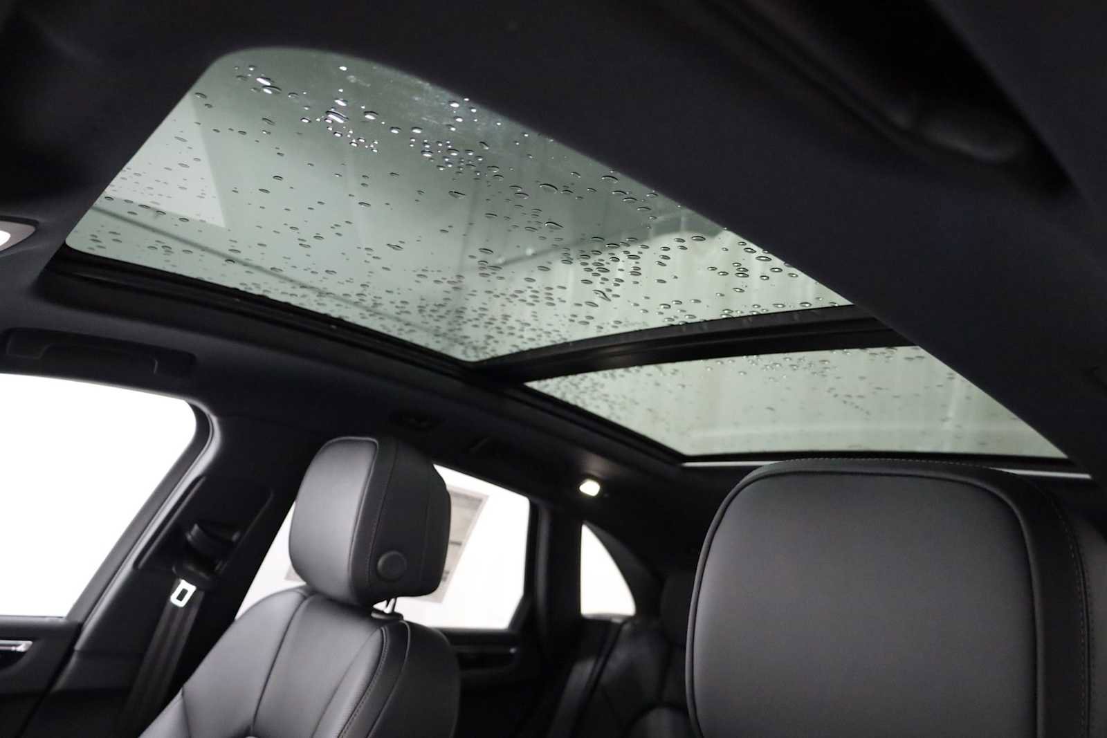 New 2026 Porsche Macan image 20