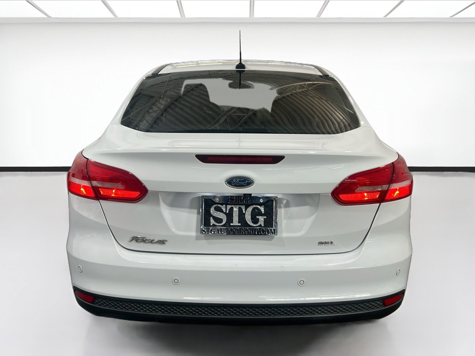 Used 2017 Ford Focus SEL FWD image 5