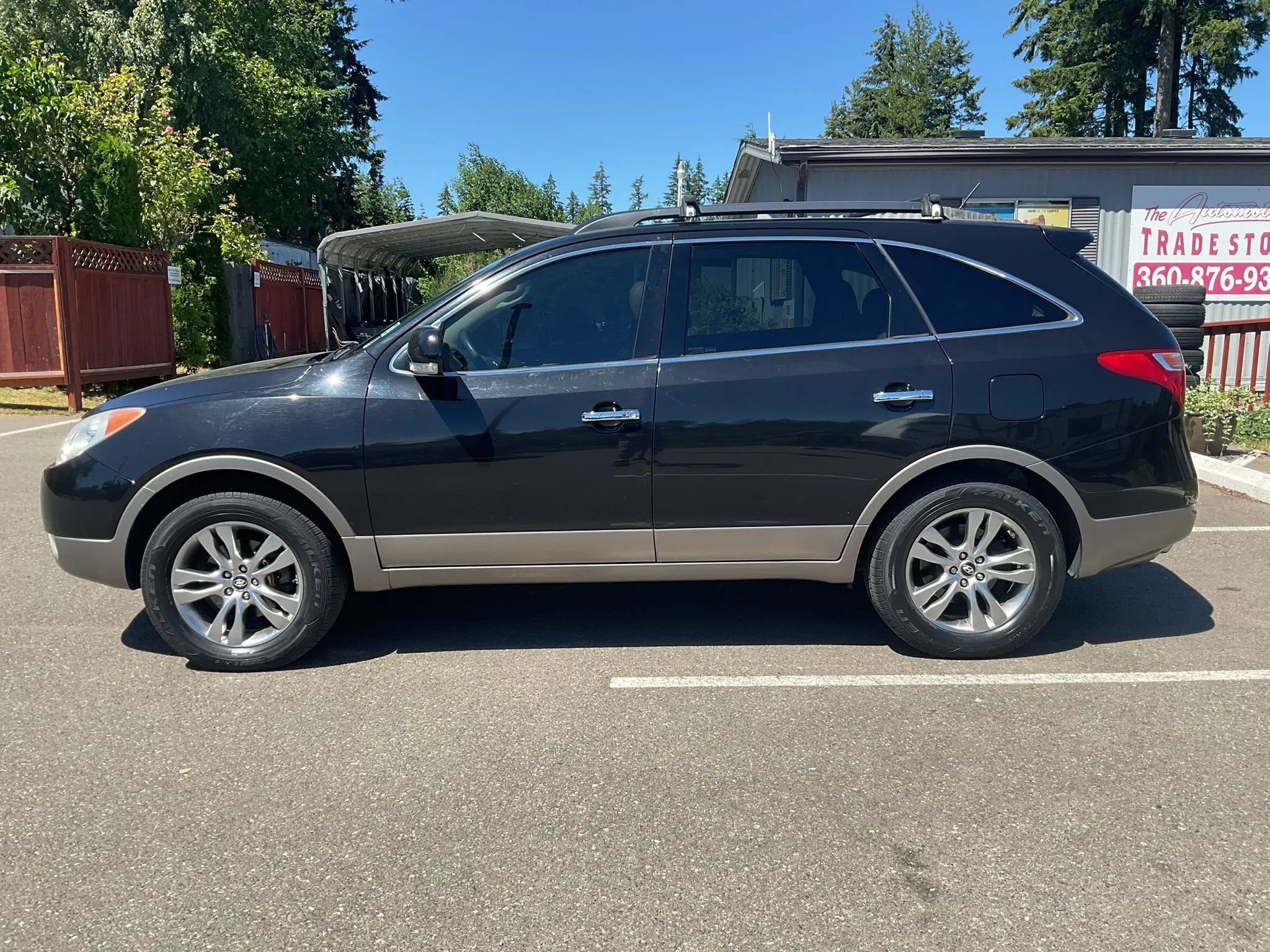 Used 2012 Hyundai Veracruz Limited FWD image 2