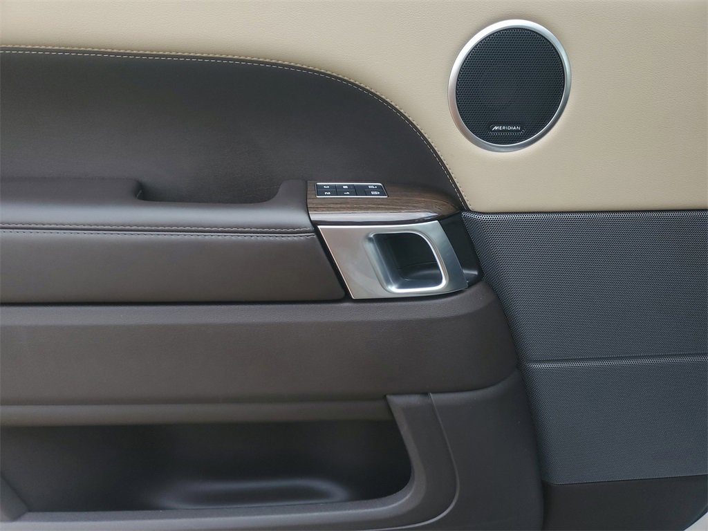 Used 2022 Land Rover Range Rover Sport HSE Silver Edition image 11