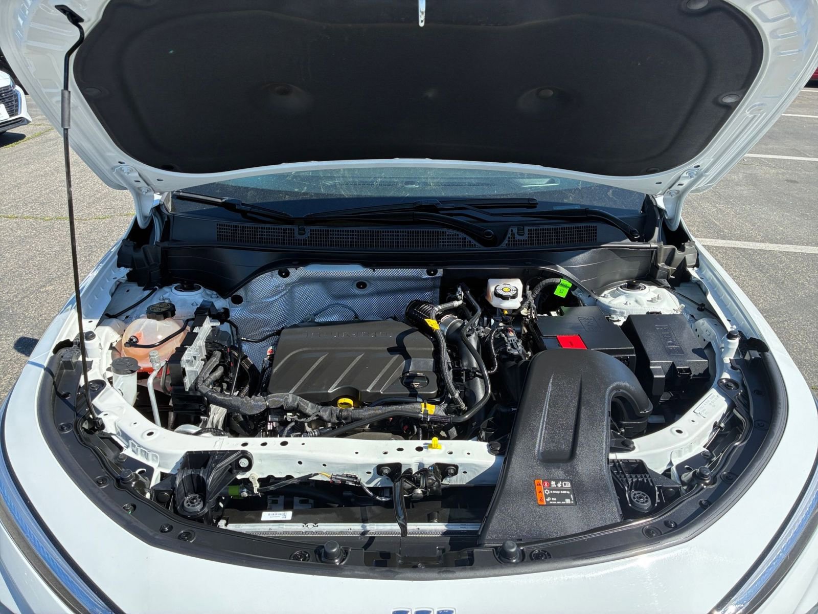 Used 2025 Buick Envista Preferred image 31