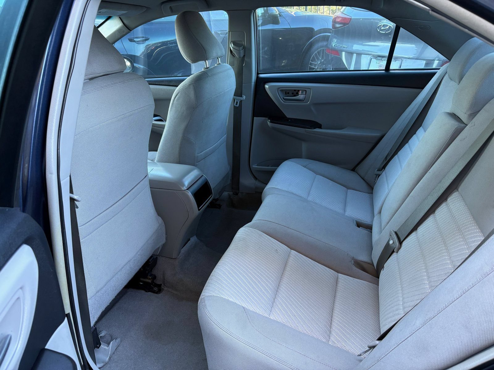 Used 2015 Toyota Camry LE FWD image 17