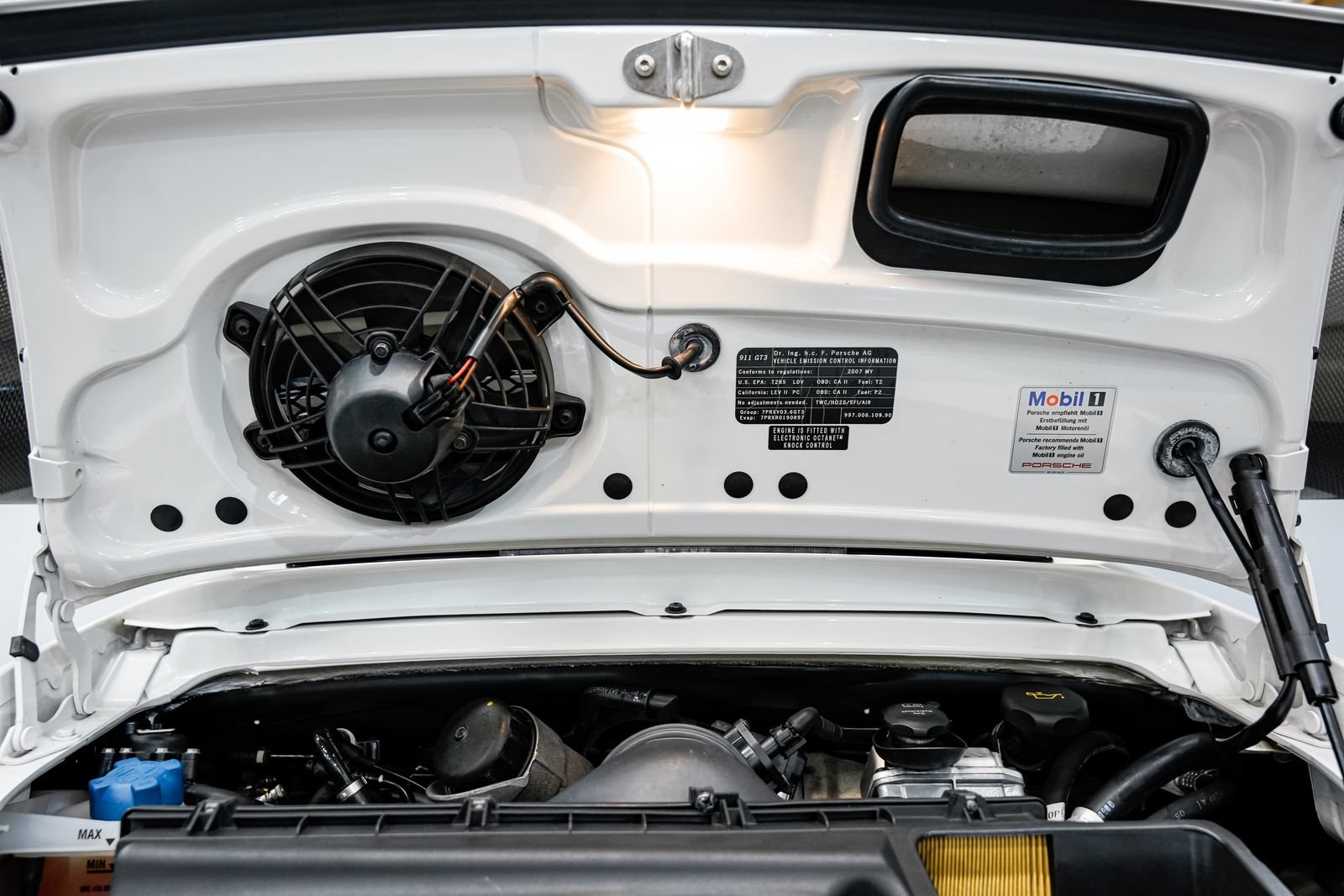 Used 2007 Porsche 911 GT3 RS RWD image 39