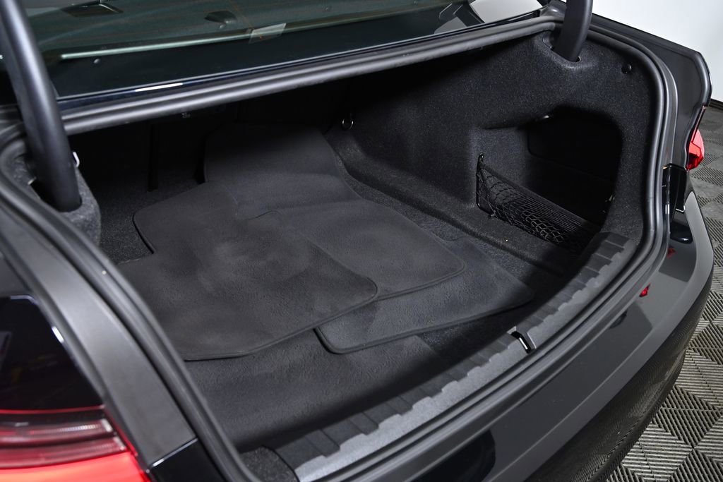 Used 2021 BMW 330i Sedan w/ Driving Assistance Package image 32