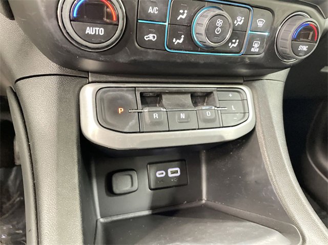 Used 2023 GMC Acadia SLE w/ Driver Convenience Package image 28