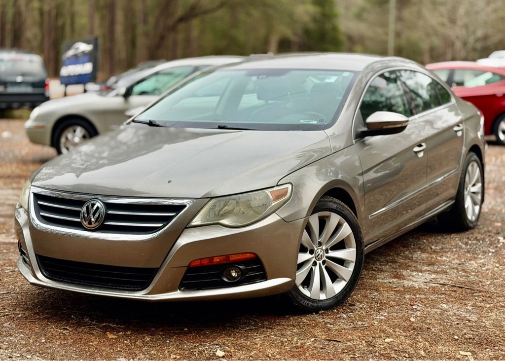 Used 2010 Volkswagen CC Sport image 1
