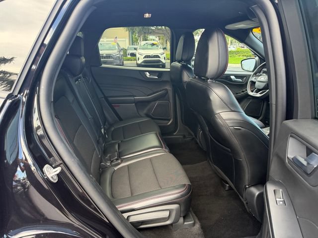 Used 2025 Ford Escape ST-Line FWD image 16