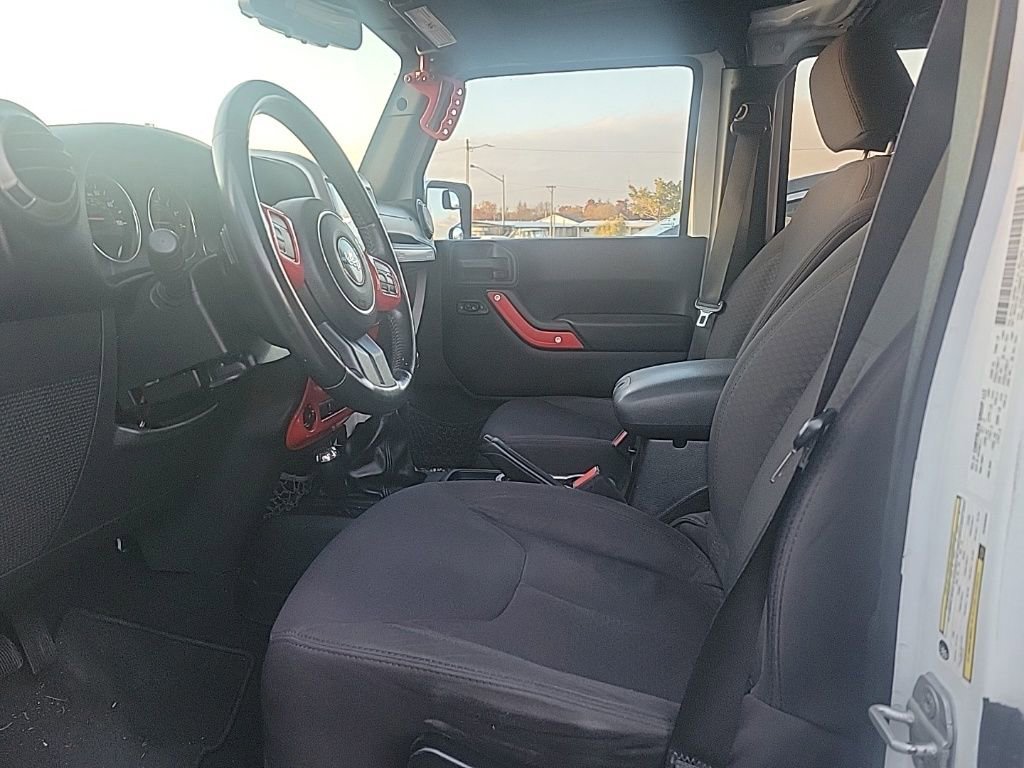 Used 2013 Jeep Wrangler Unlimited Sport image 29