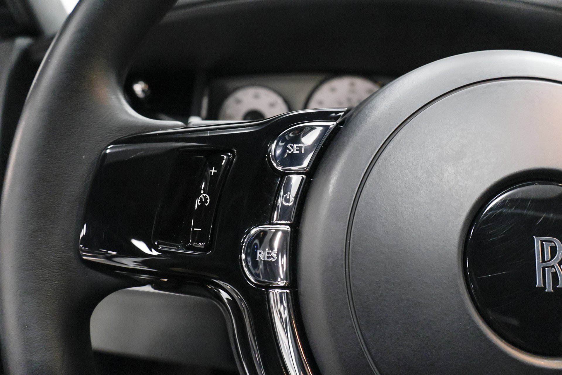 Used 2016 Rolls-Royce Ghost image 14