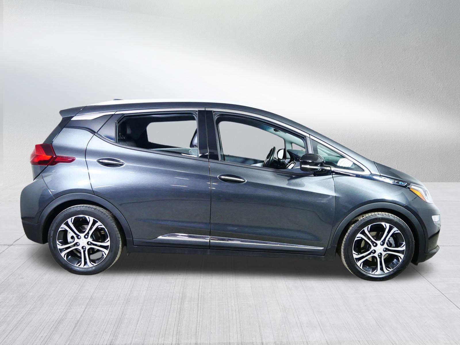 Used 2019 Chevrolet Bolt Premier w/ Infotainment Package image 8