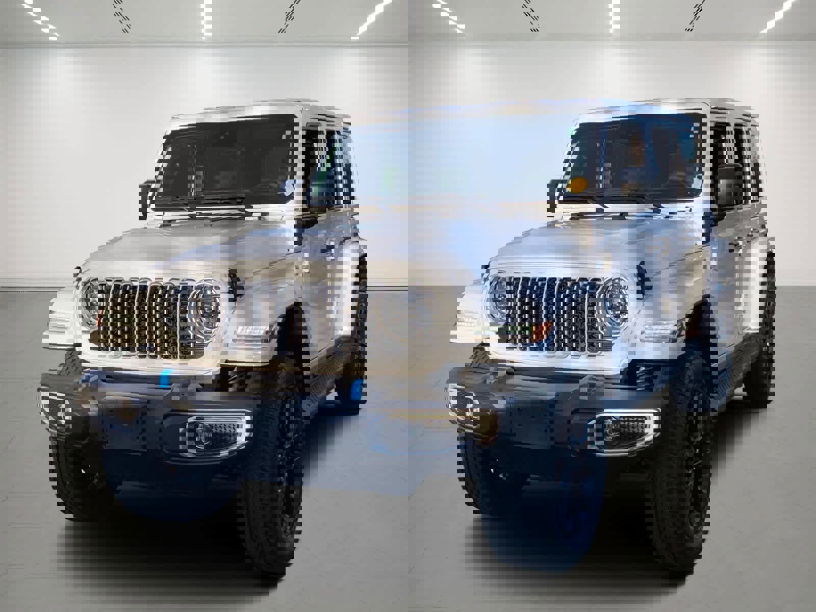 Used 2024 Jeep Wrangler Sahara image 2