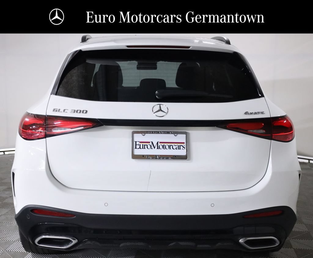 Used 2023 Mercedes-Benz GLC 300 4MATIC w/ AMG Line image 5