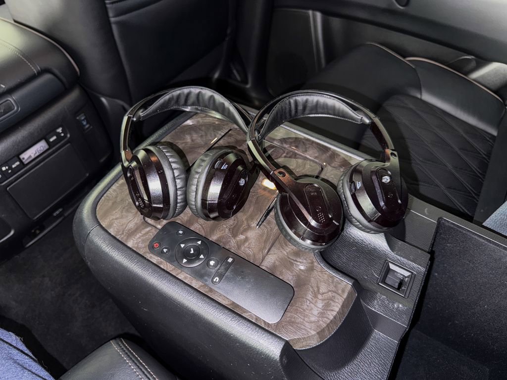 Certified 2021 Nissan Armada Platinum w/ Captain's Chairs Package image 34