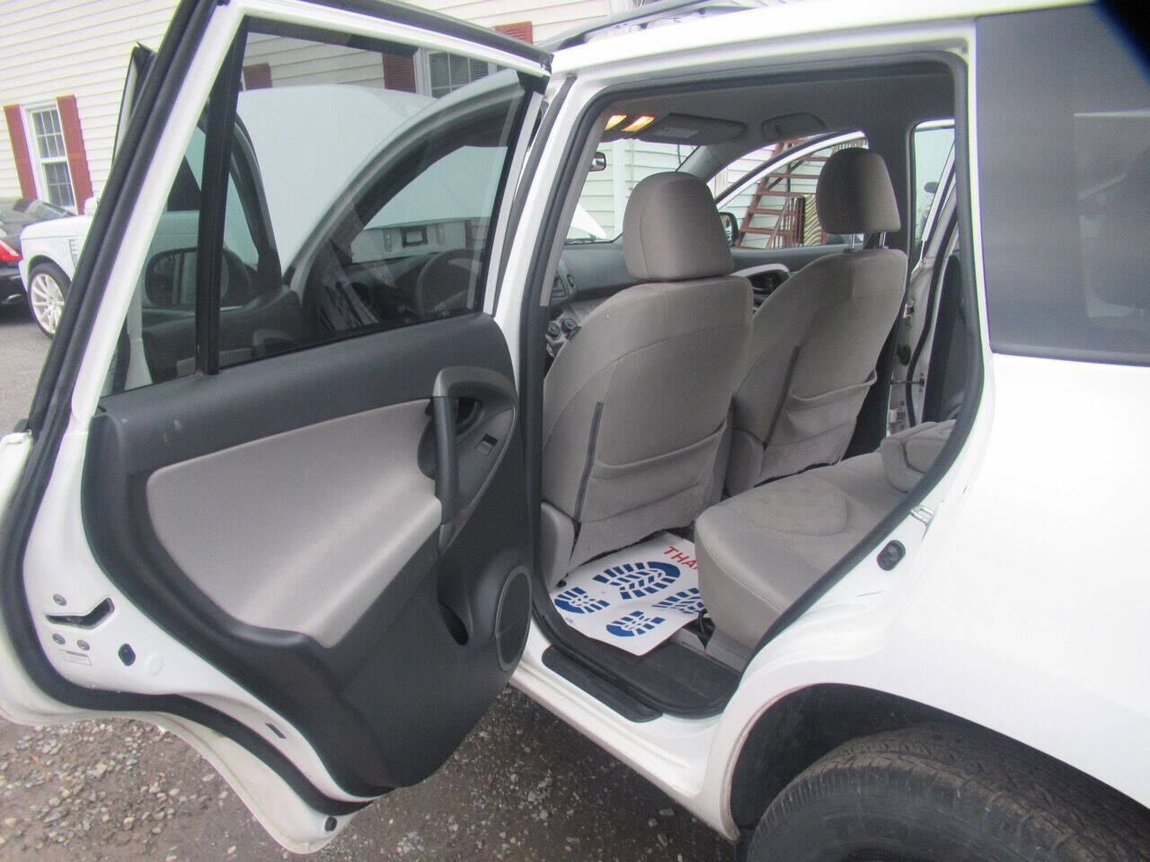 Used 2012 Toyota RAV4 4WD image 28