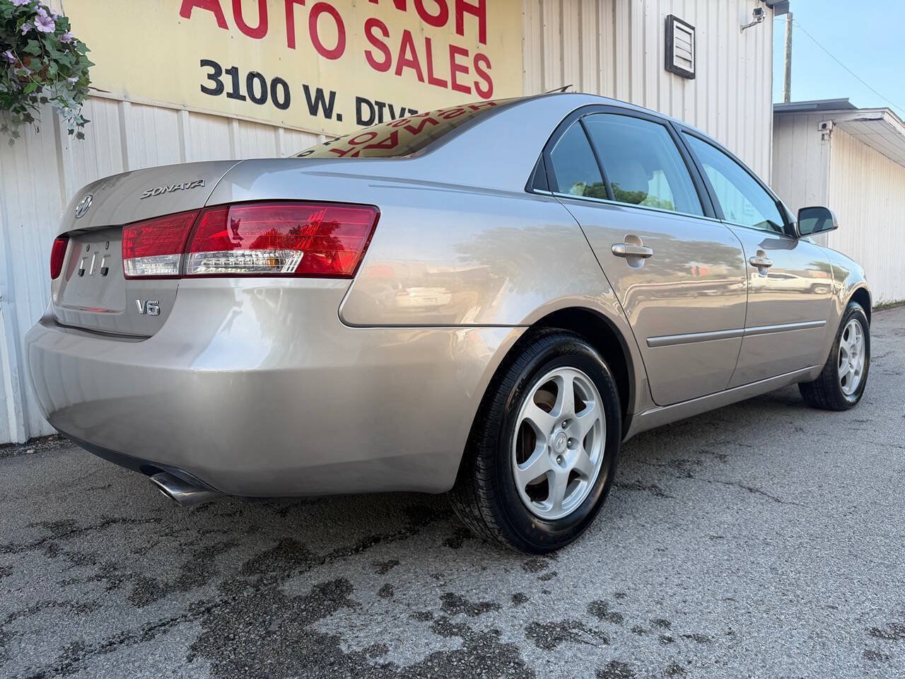 Used 2006 Hyundai Sonata LX FWD image 4