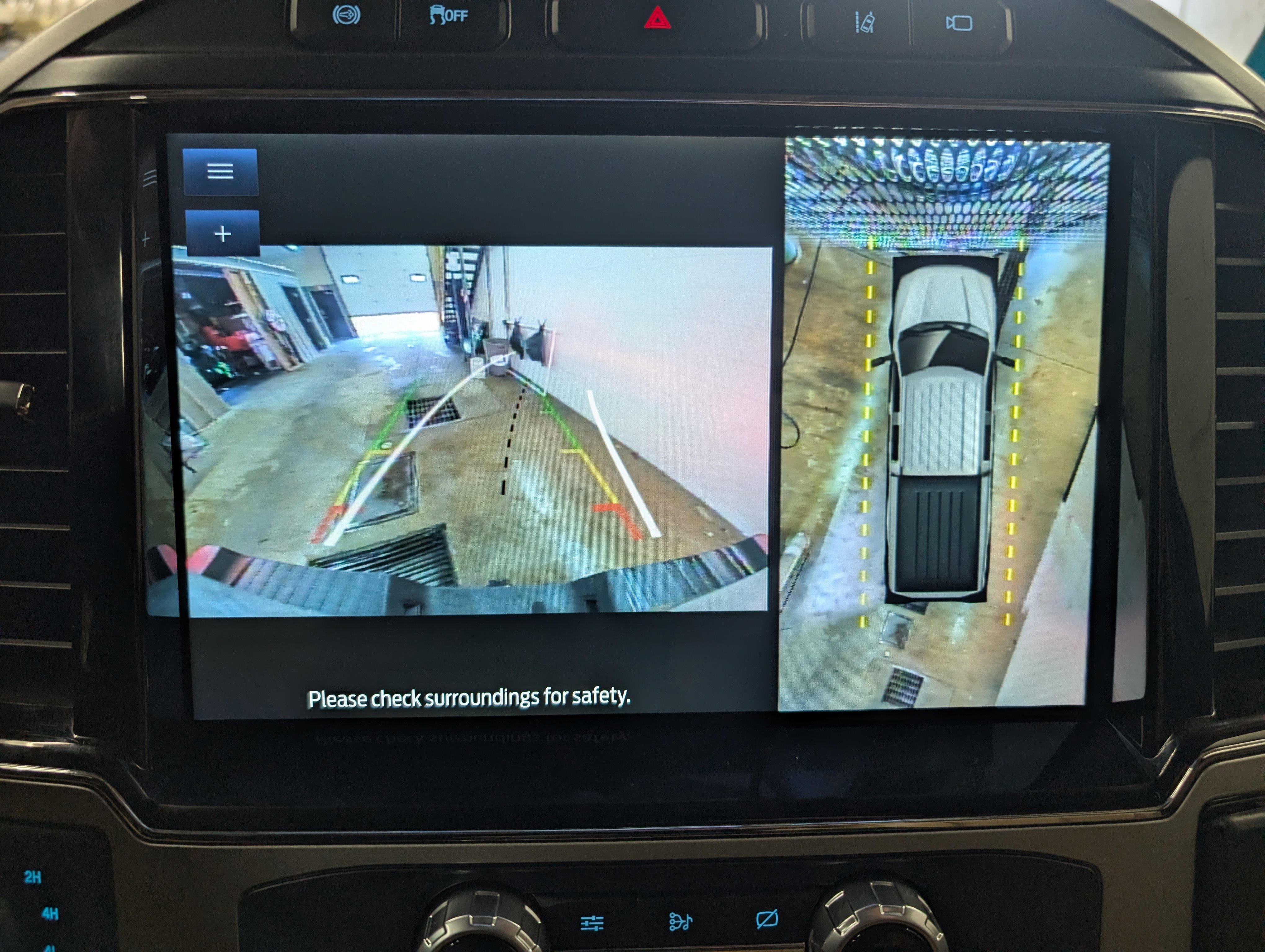 Used 2022 Ford F350 Lariat w/ Chrome Package image 24