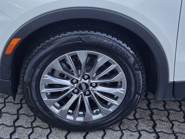 Used 2024 Cadillac XT4 Premium Luxury w/ Technology Package image 13