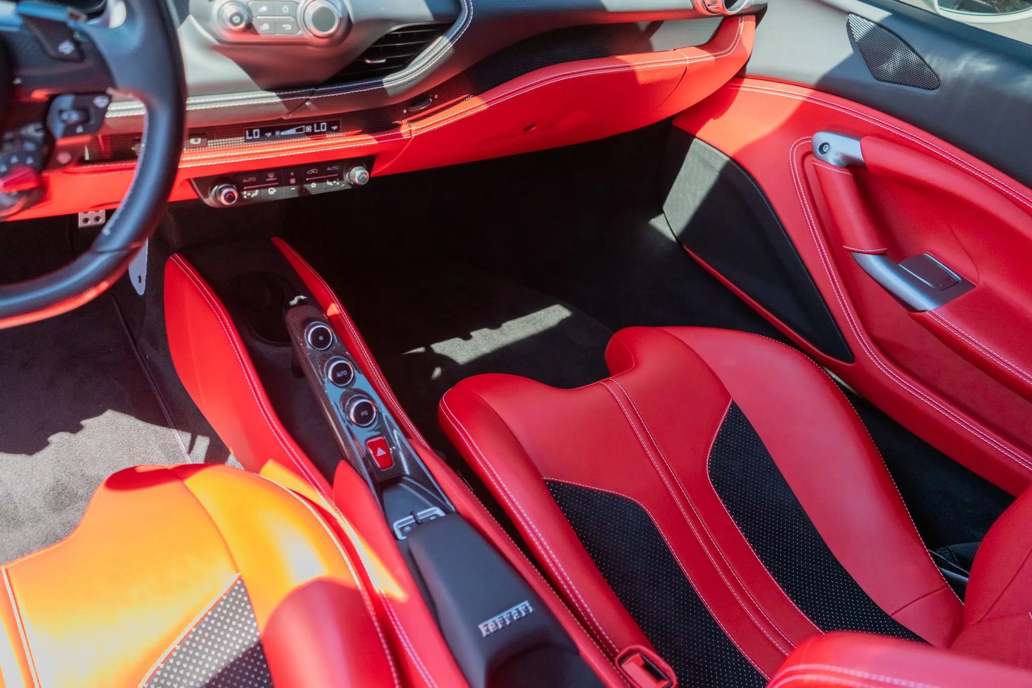 Used 2021 Ferrari F8 Tributo image 70