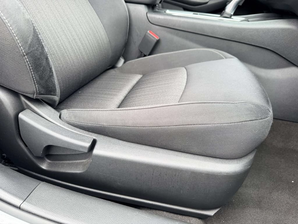Used 2022 Nissan Altima 2.5 SV FWD image 8