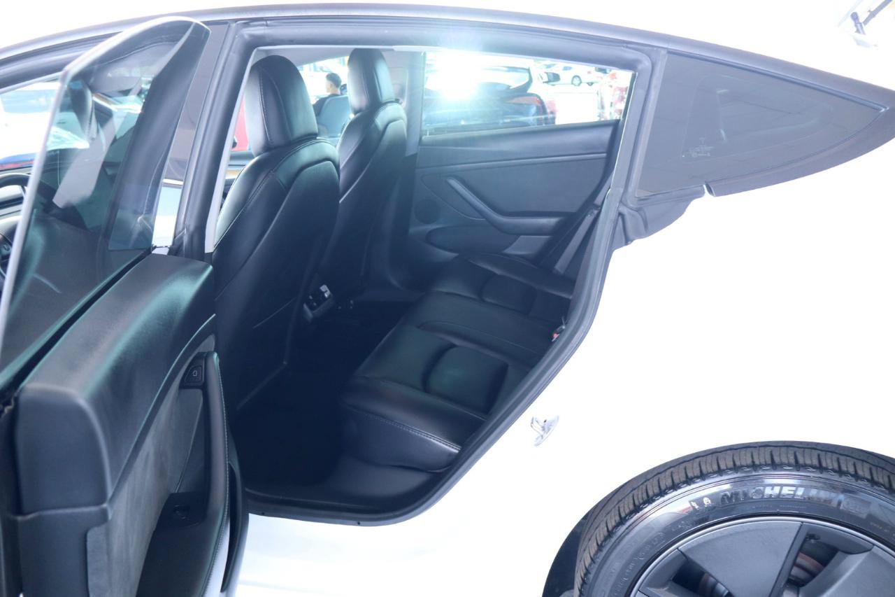 Used 2021 Tesla Model 3 Standard Range Plus RWD image 28