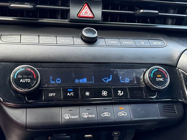 Used 2025 Hyundai Elantra SEL FWD image 16