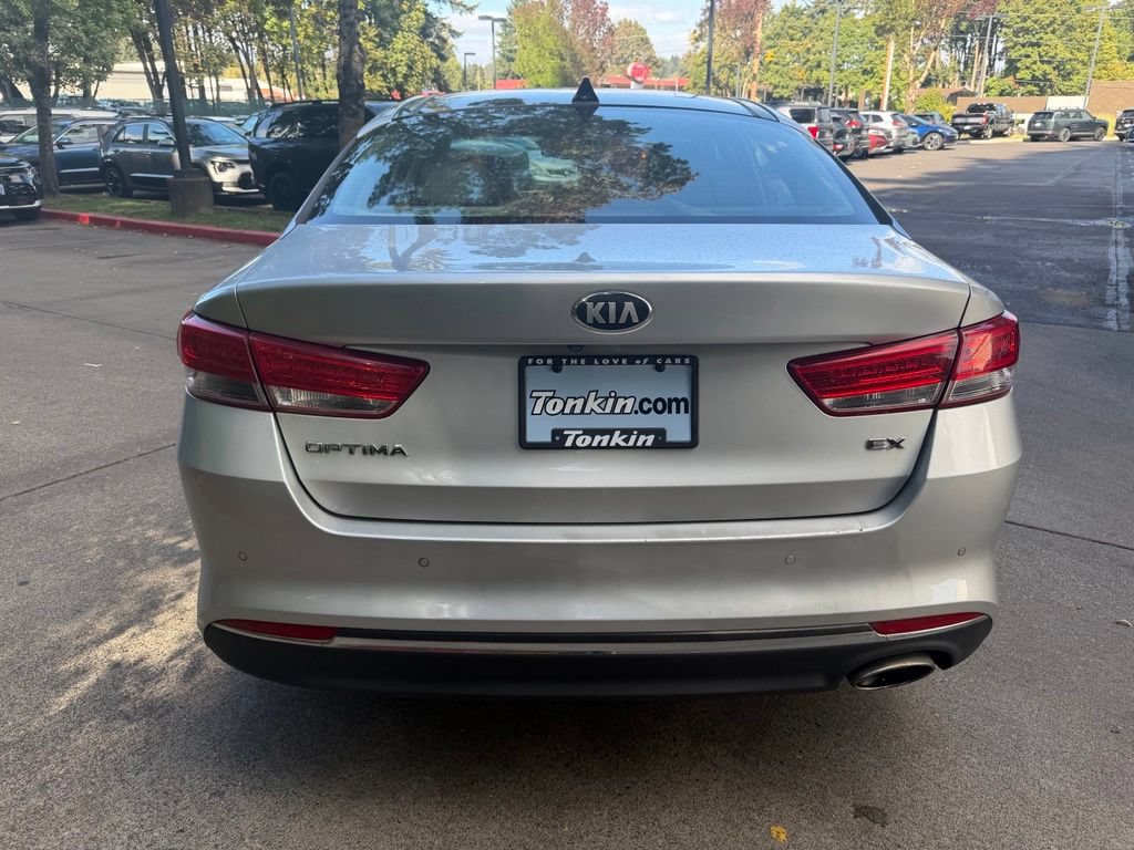 Used 2018 Kia Optima EX w/ Premium Package FWD image 5