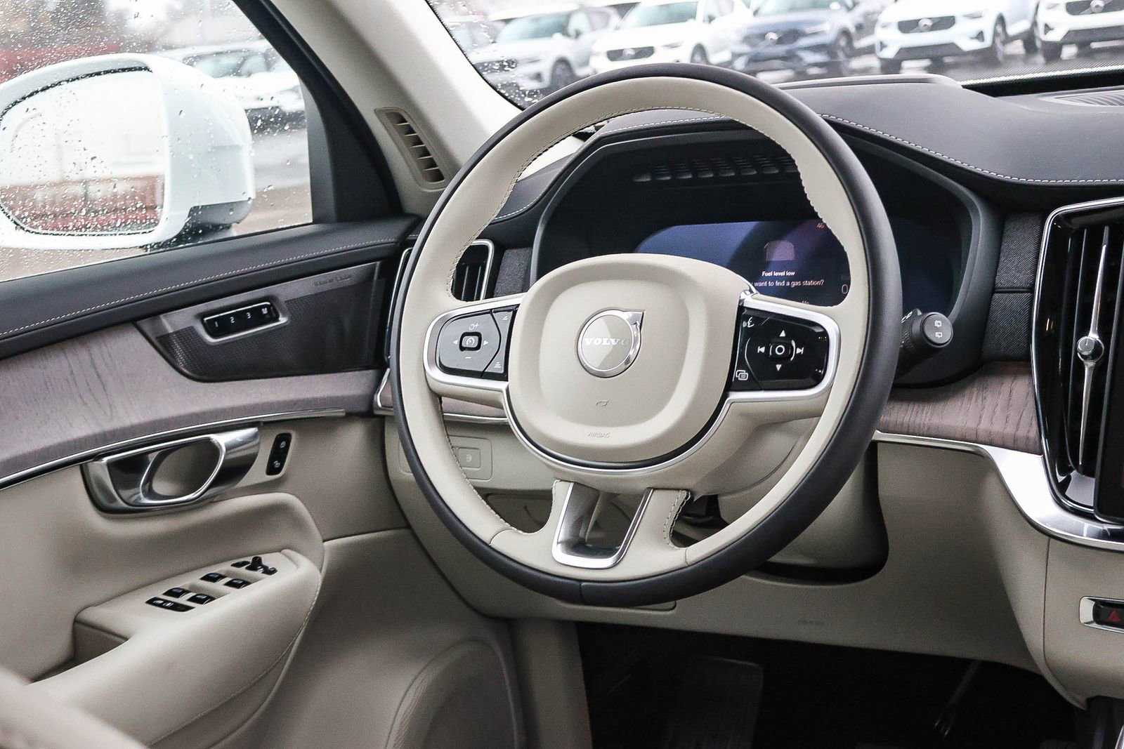 New 2026 Volvo XC90 T8 Ultra w/ Protection Package Premier image 25