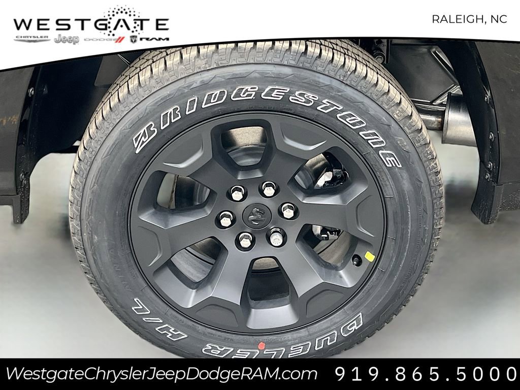 New 2026 RAM 1500 4x4 Crew Cab image 23