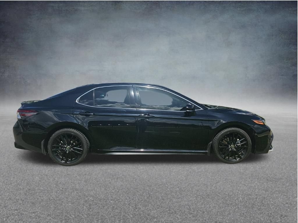 Used 2021 Toyota Camry XSE FWD image 9
