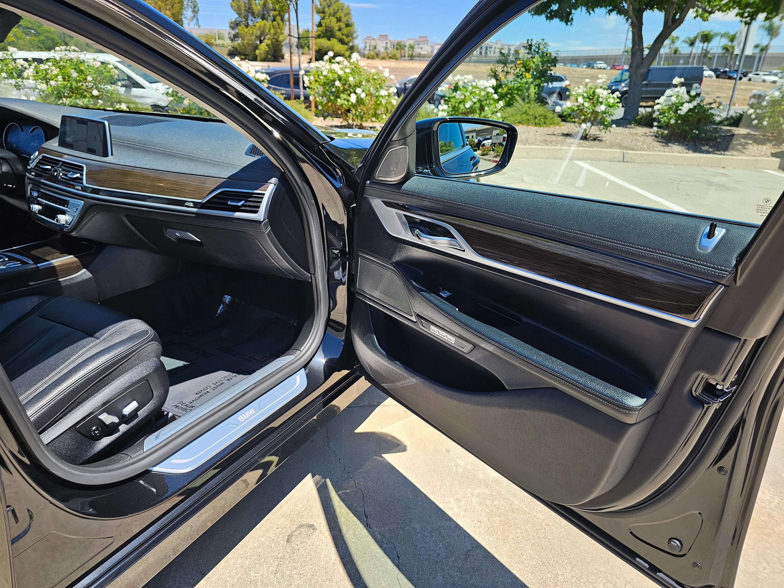 Used 2018 BMW 740i RWD image 33