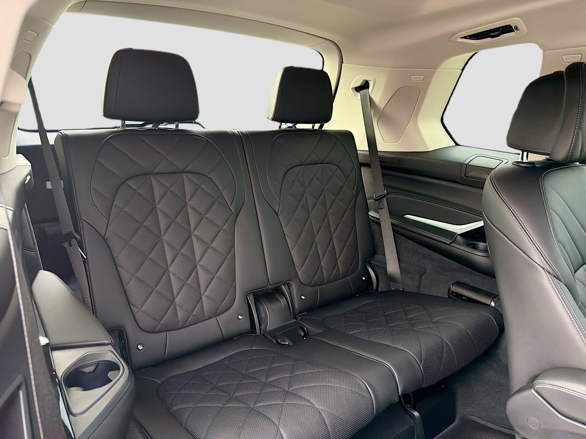 Used 2024 BMW X7 xDrive40i w/ Premium Package AWD/4WD image 22