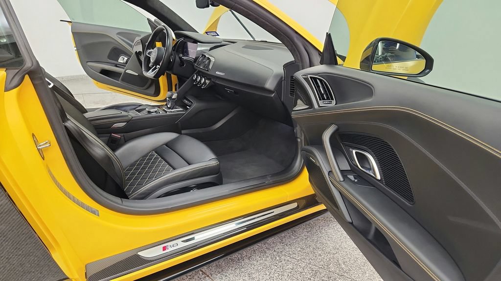 Used 2020 Audi R8 V10 performance AWD/4WD image 24