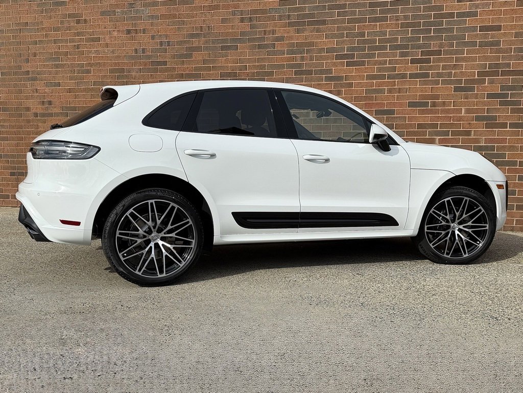 New 2026 Porsche Macan image 7