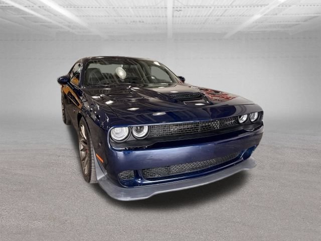 Used 2016 Dodge Challenger SRT Hellcat RWD image 3