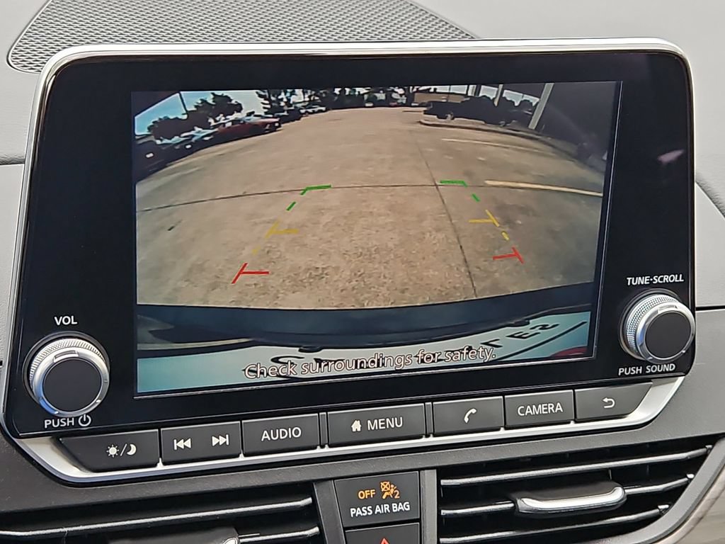 Used 2025 Nissan Altima 2.5 SV FWD image 18