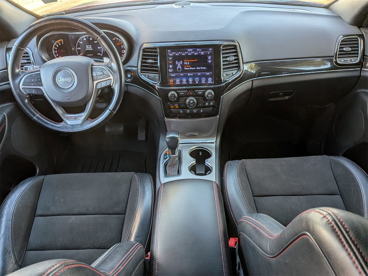 Used 2021 Jeep Grand Cherokee Trailhawk w/ Premium Lighting Group image 21