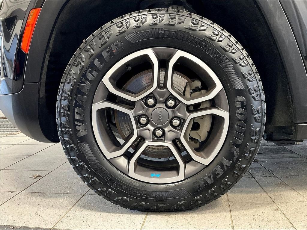 Used 2023 Jeep Grand Cherokee Trailhawk AWD/4WD image 7