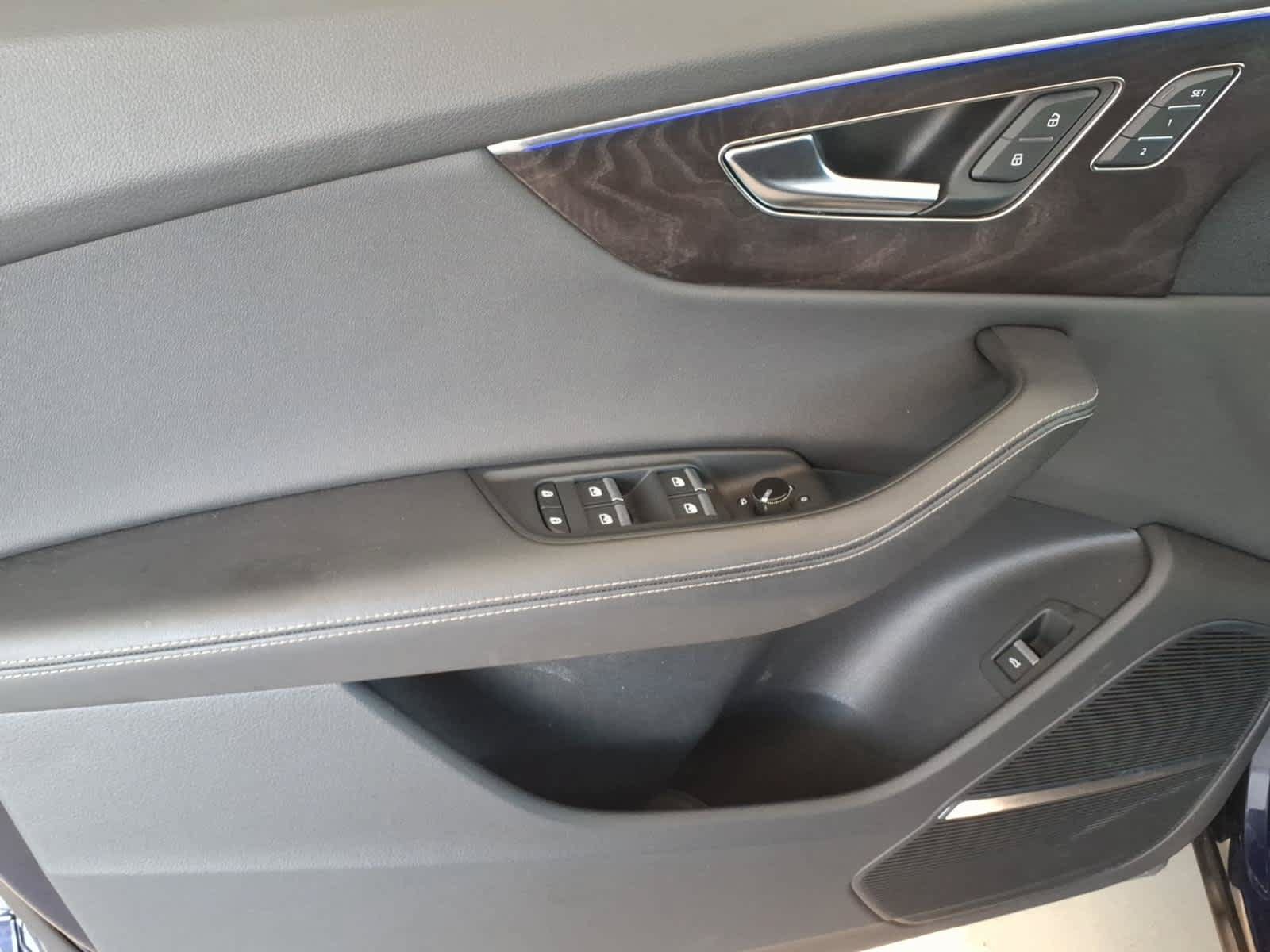 Used 2023 Audi Q8 Premium Plus AWD/4WD image 19