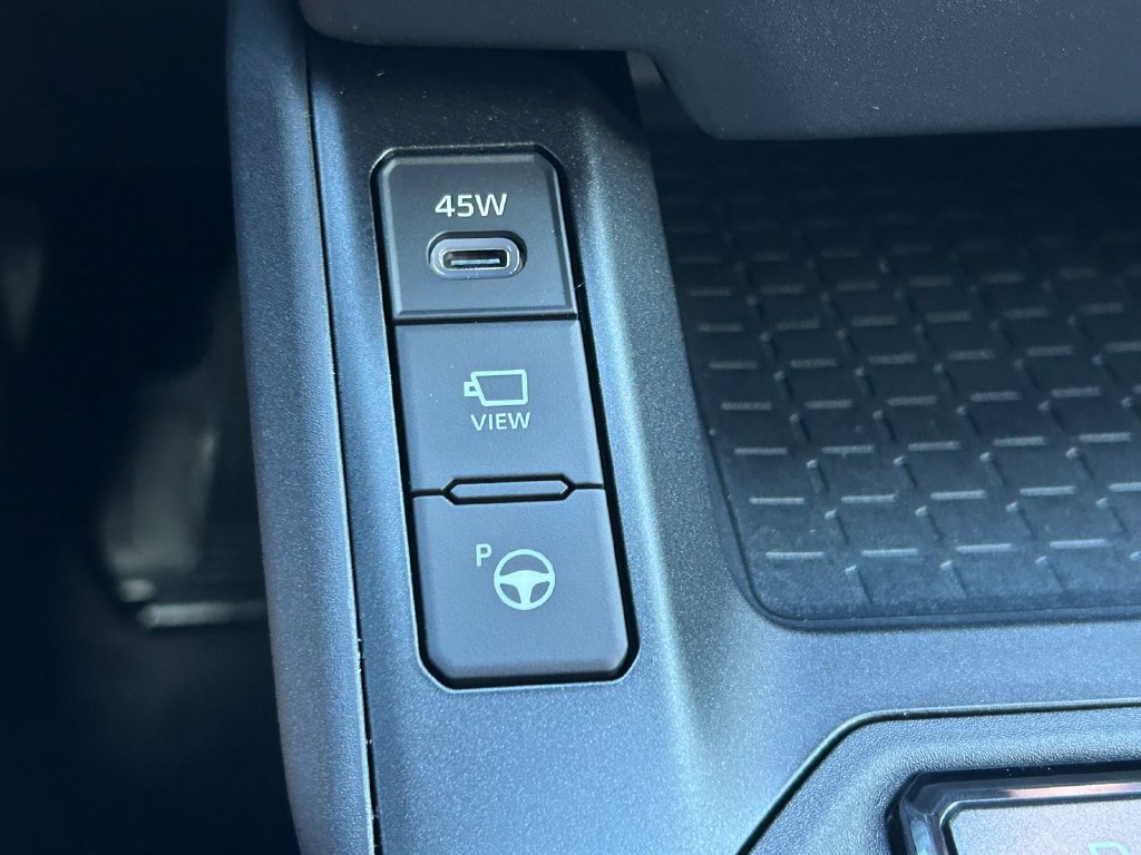 New 2026 Toyota RAV4 XSE AWD/4WD image 29
