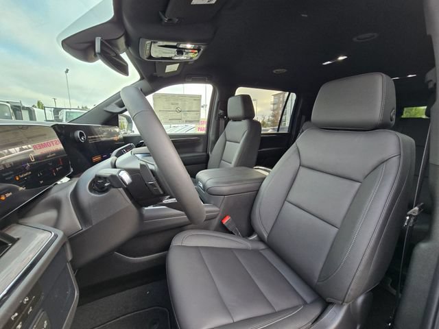 New 2026 Chevrolet Suburban LT w/ Comfort Package AWD/4WD image 22