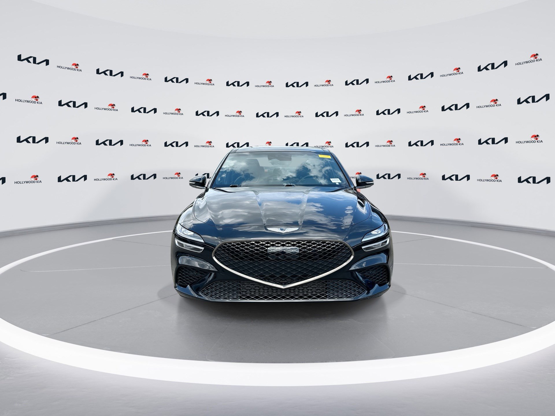 Used 2023 Genesis G70 2.0T w/ Sport Prestige Package image 3