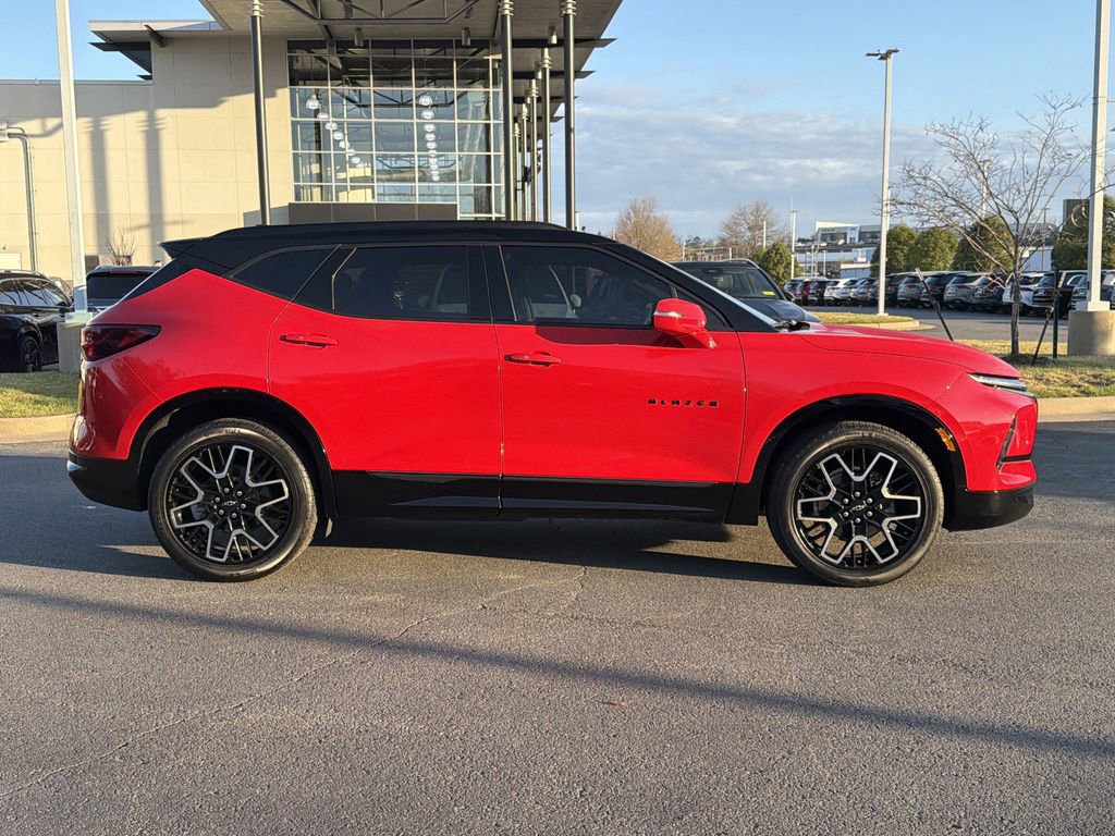 Used 2023 Chevrolet Blazer RS w/ Driver Confidence II Package image 3