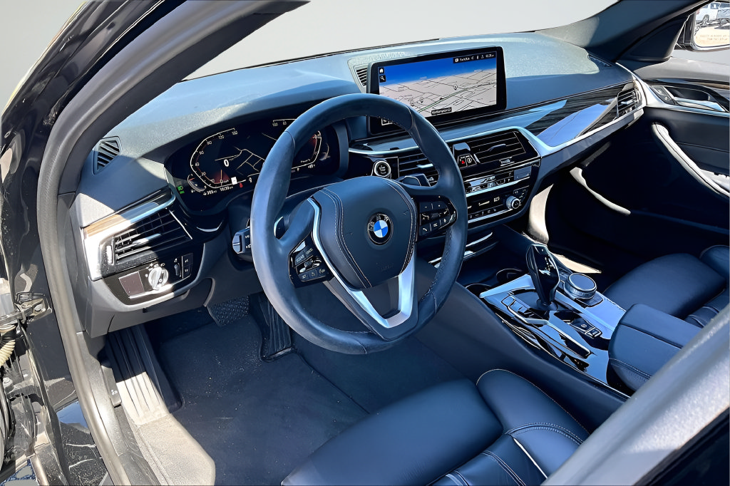 Used 2023 BMW 540i w/ Convenience Package RWD image 14