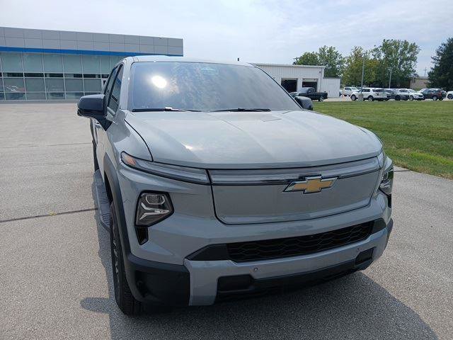 New 2025 Chevrolet Silverado EV LT AWD/4WD image 9