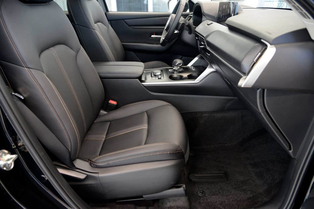 Certified 2026 MAZDA CX-70 SC AWD/4WD image 28